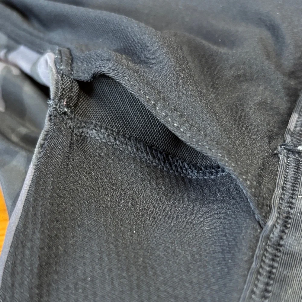 Athleta Dark Camo Sports‎ Bra